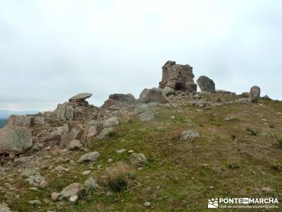 Fortines y Trincheras: Río Cofio; crampones la panera nordic walking laguna negra